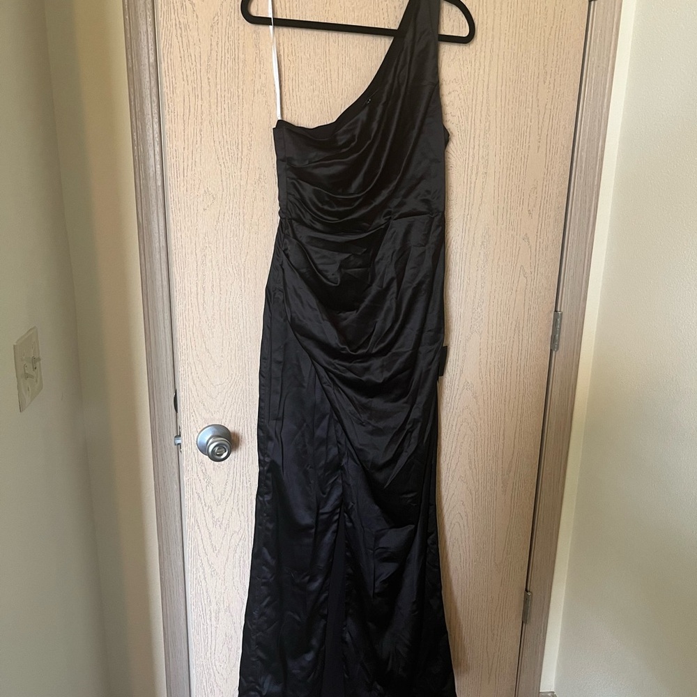 Black One-Shoulder Dress